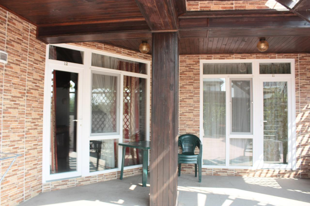 Akvitaniya Mini-Hotel زاتوكا المظهر الخارجي الصورة