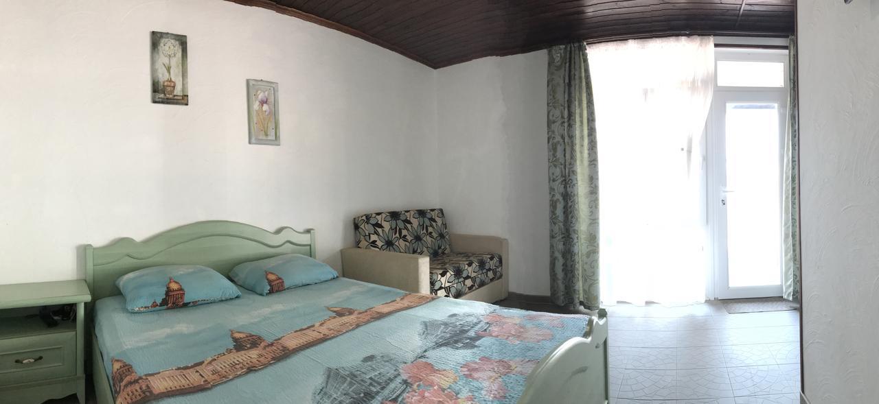 Akvitaniya Mini-Hotel زاتوكا المظهر الخارجي الصورة