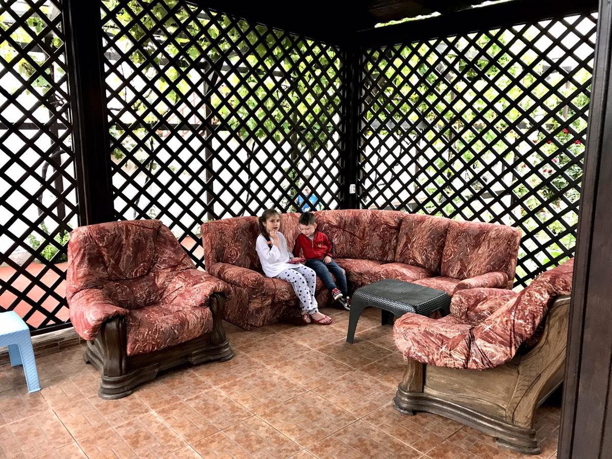 Akvitaniya Mini-Hotel زاتوكا المظهر الخارجي الصورة